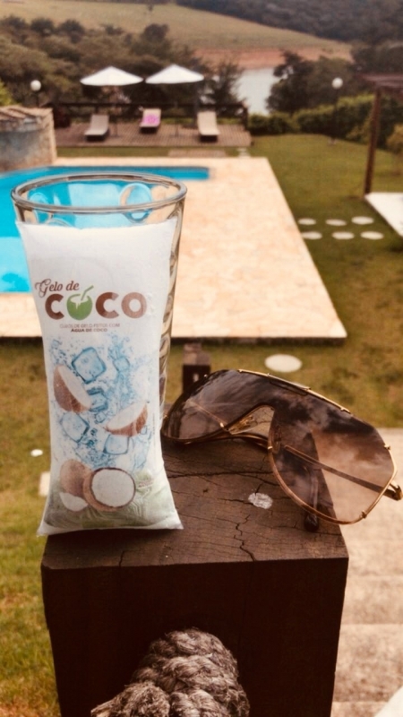 Gelo de Coco Geladão Valor Vila Dalila - Gelo de Agua de Coco em Tubo