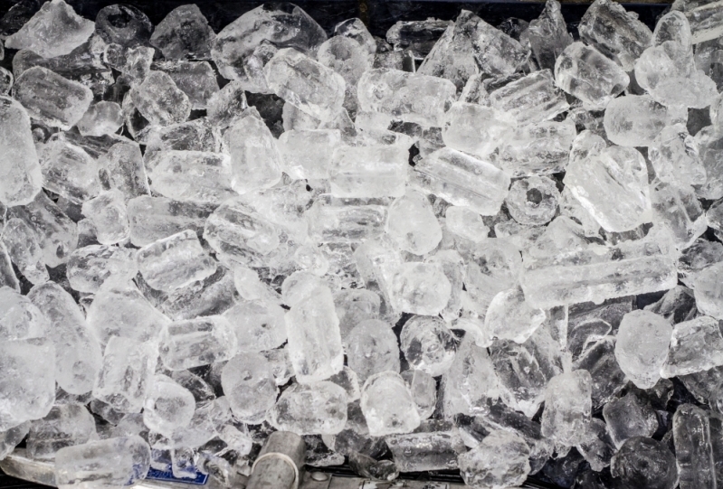 Gelo em Pacote 2,5kg Guaianases - Pacote de Gelo Moído
