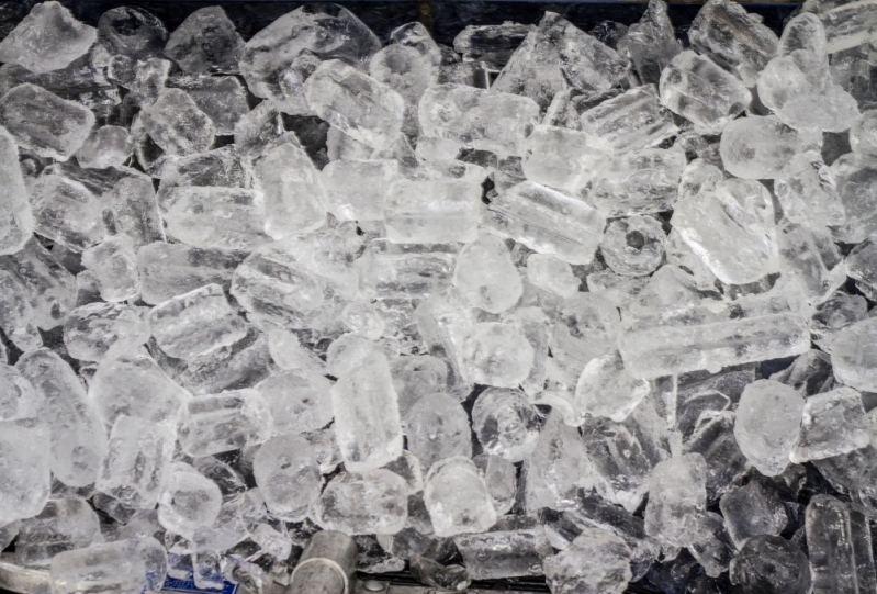 Gelo para Buffet de Festas Preço Tremembé - Fábrica de Gelo Britado no Anhembi