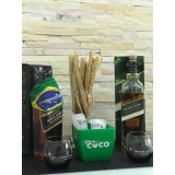 gelo de agua de coco para whisky Campo Belo