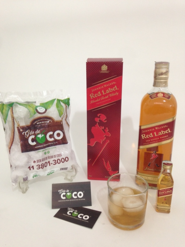 Gelo de água de Coco para Whisky Valor Piqueri - Gelo de Coco Tubão -  Maqgel Distribuidora de Gelo