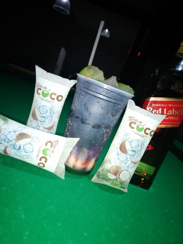 Venda de Gelo de Coco para Whisky República - Venda de Gelo de Agua de Coco para Drink